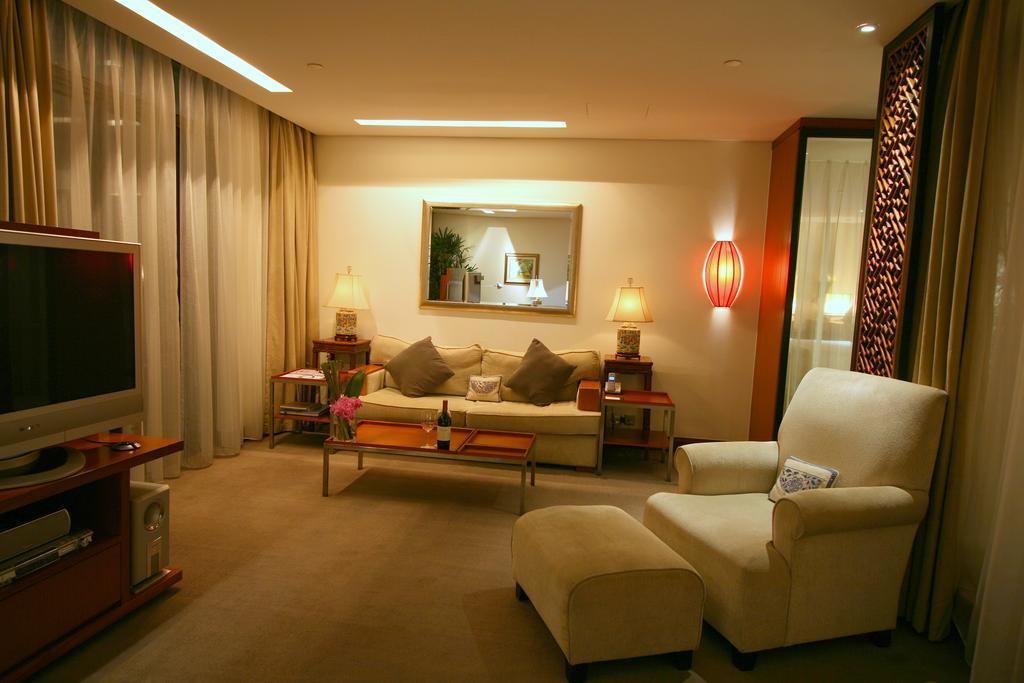 Hotel 88 Xintiandi Boutique Hotel, 5*